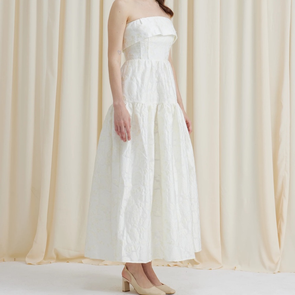 Maison Amory Swan Lake Maxi Dress-XS-Cream Custard - Picture 2 of 7